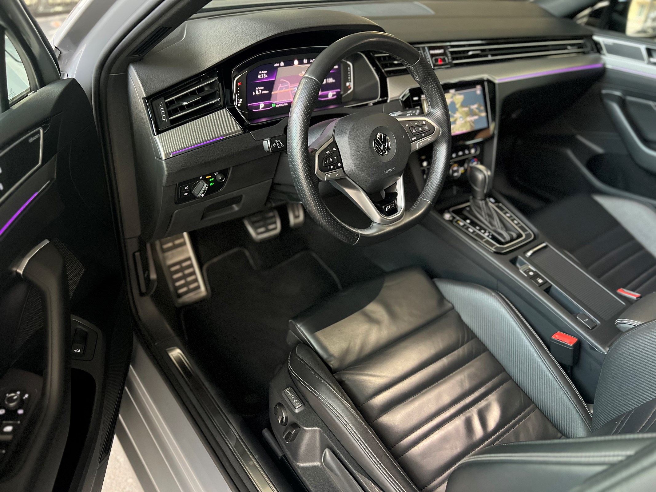 VW Passat Variant 2.0 TSI R-Line Edition 4Motion DSG