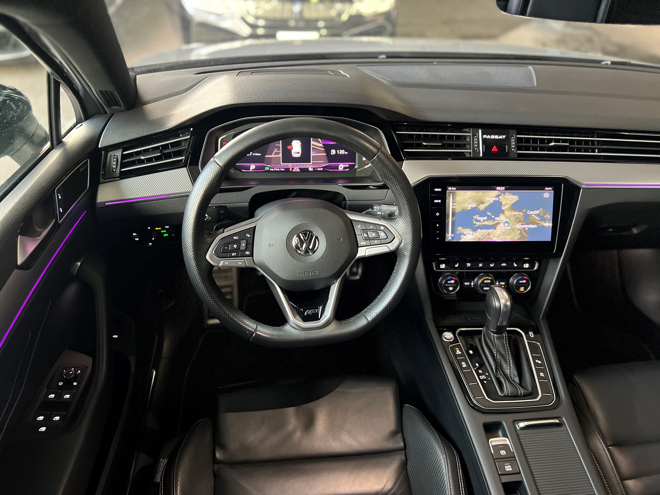 VW Passat Variant 2.0 TSI R-Line Edition 4Motion DSG