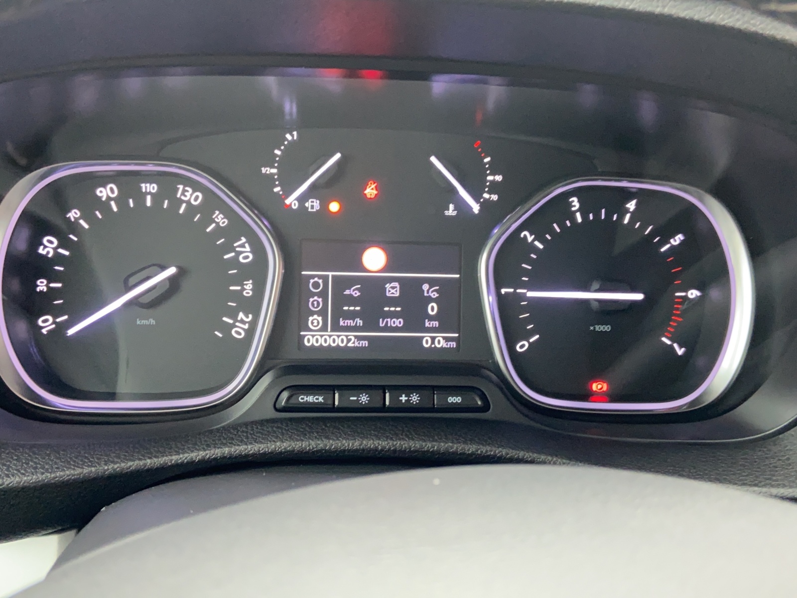 CITROËN SPACETOURER M 2.0 BLUEHDI 180 SWISS EDITION