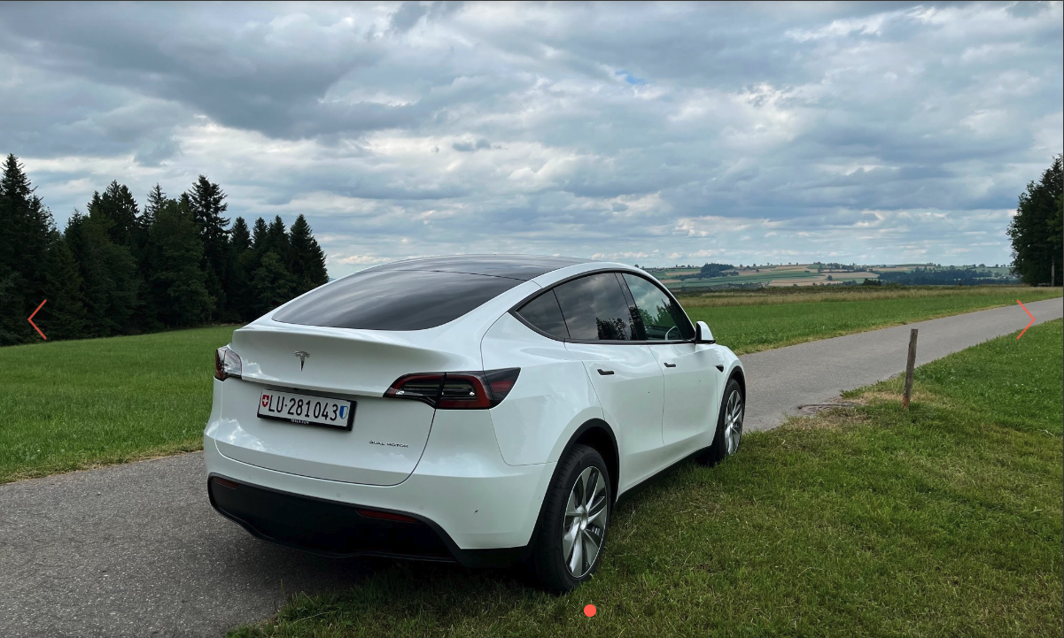 TESLA MODEL Y
