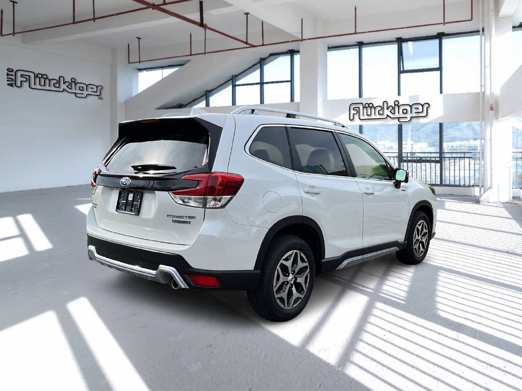 SUBARU Forester Station 2.0i e-Boxer Swiss Plus inkl. Winterräder