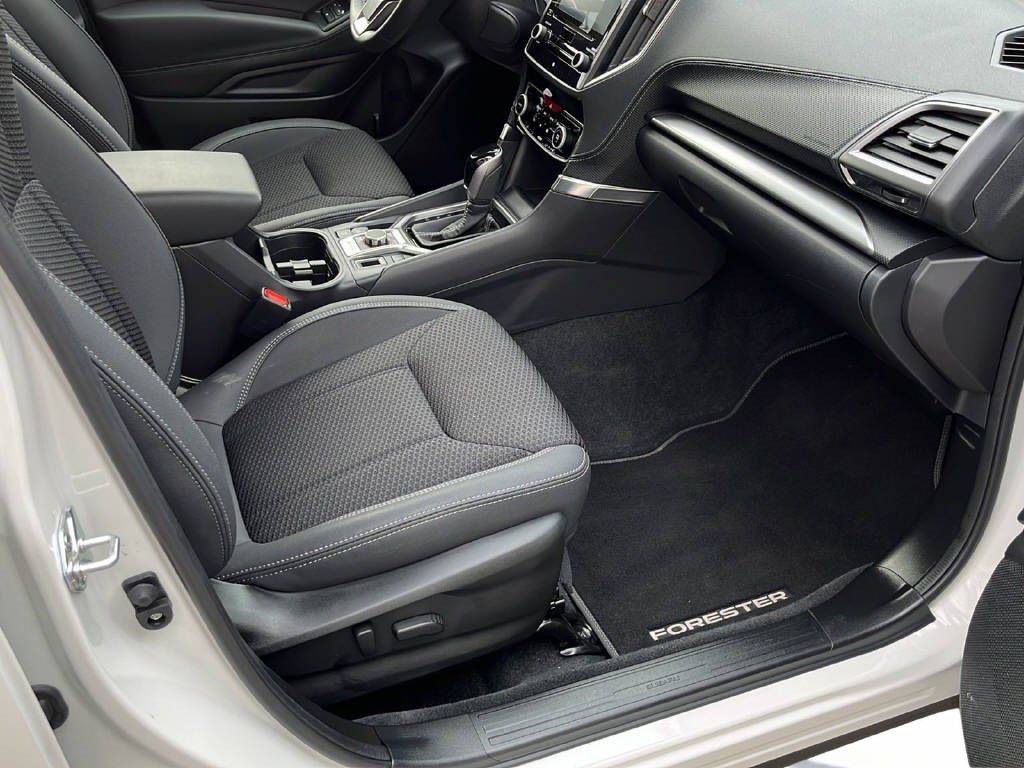 SUBARU Forester Station 2.0i e-Boxer Swiss Plus inkl. Winterräder