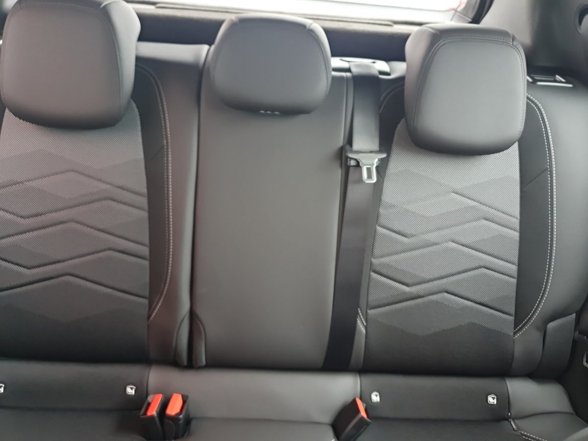 JEEP Avenger Altitude+ BEV - 100% Elektro