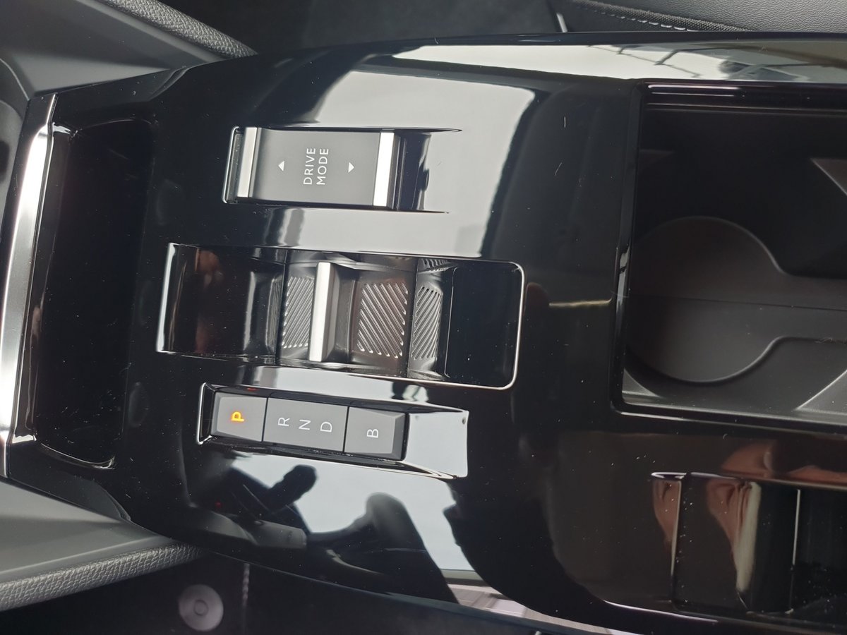 CITROEN e-C4 X Shine Pack