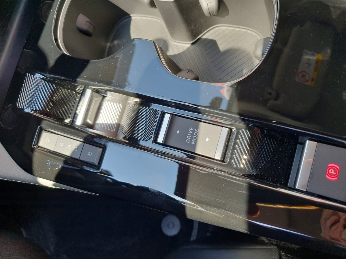 CITROEN C5 X 1.6 Plug-in Hybrid Shine