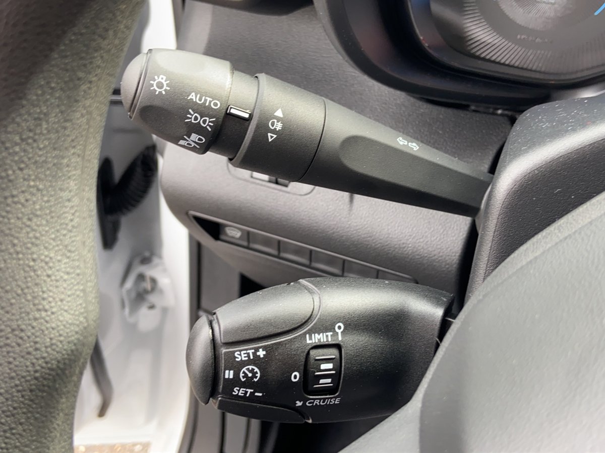 CITROEN e-Berlingo XL vertieft 50kWh Swiss Edition
