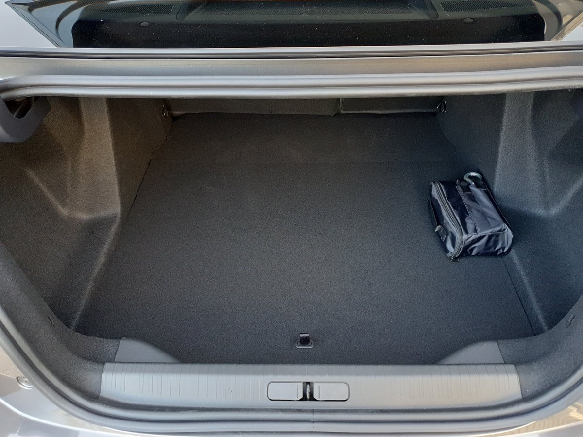 CITROEN e-C4 X Shine