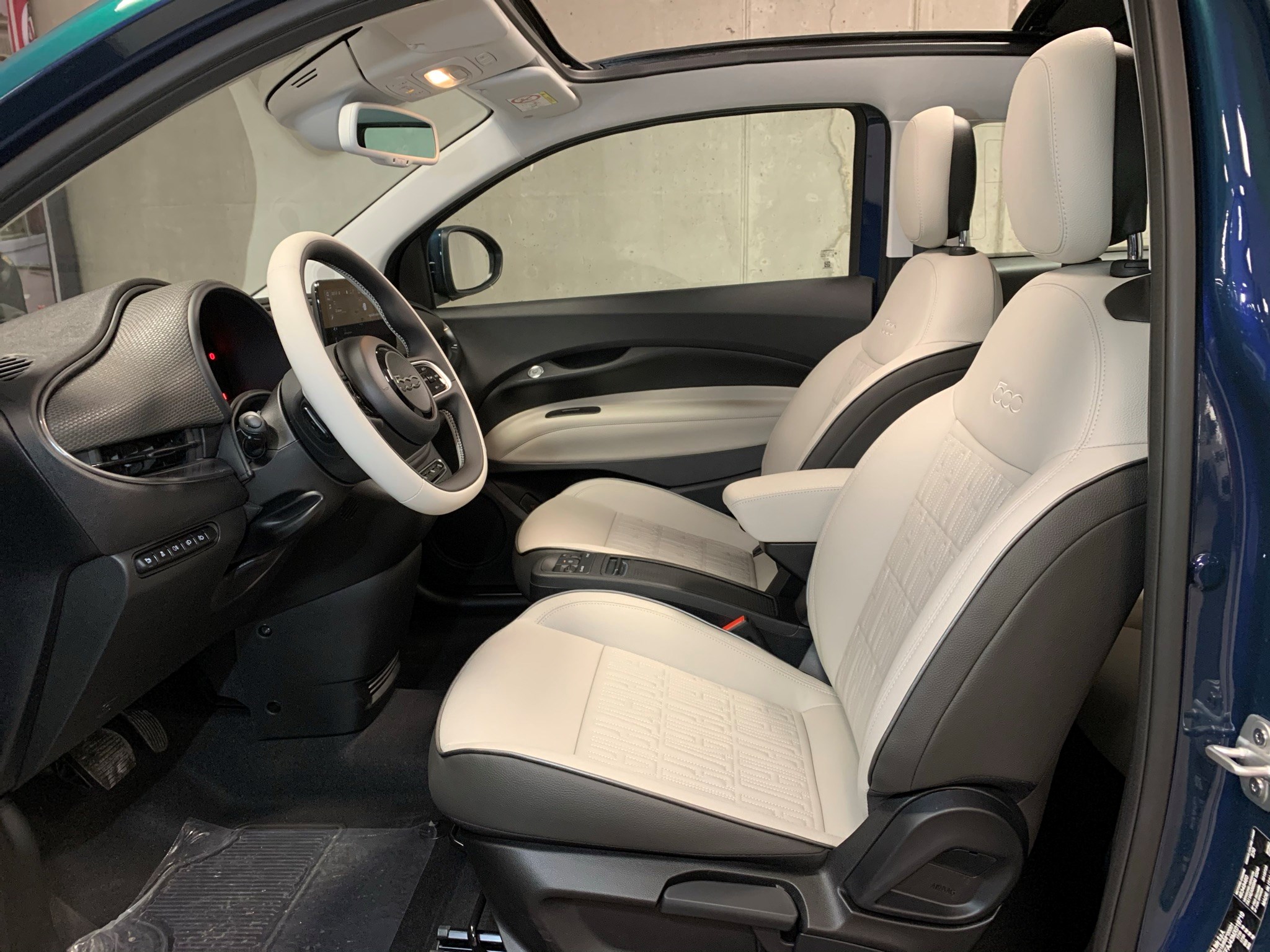 FIAT 500 electric Cabrio La Prima