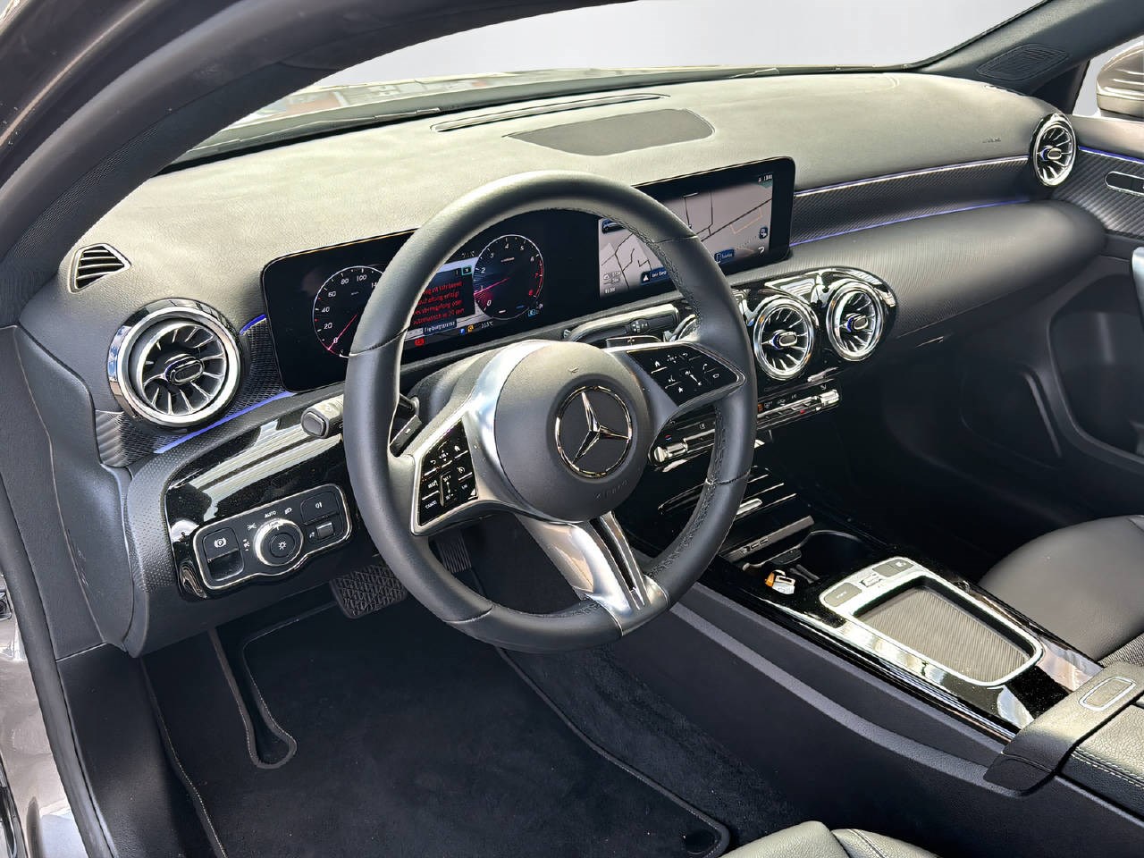 MERCEDES-BENZ A 180 Progressive