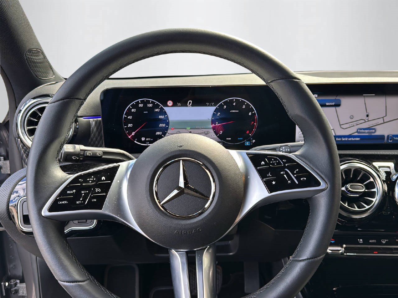 MERCEDES-BENZ A 180 Progressive