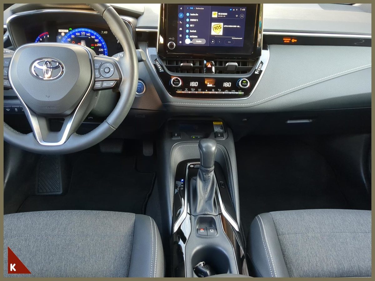 TOYOTA Corolla Touring Sports 2.0 HSD Trend