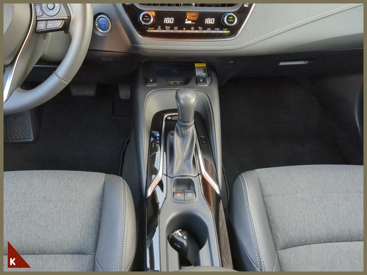 TOYOTA Corolla Touring Sports 2.0 HSD Trend