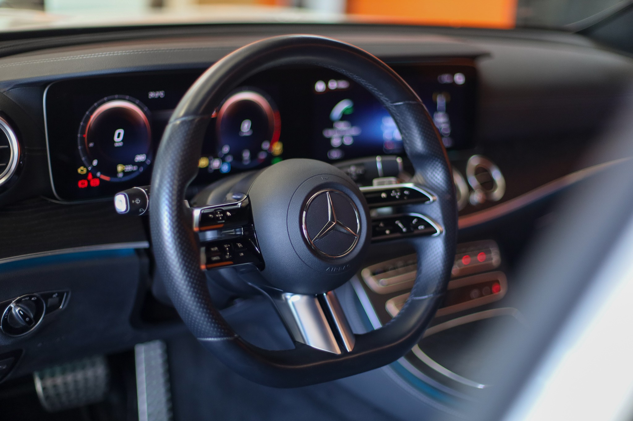 MERCEDES-BENZ E 220 d 4Matic AMG Line 9G-Tronic