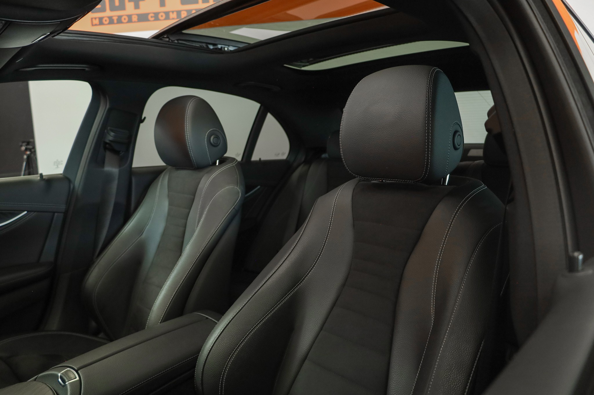 MERCEDES-BENZ E 220 d 4Matic AMG Line 9G-Tronic