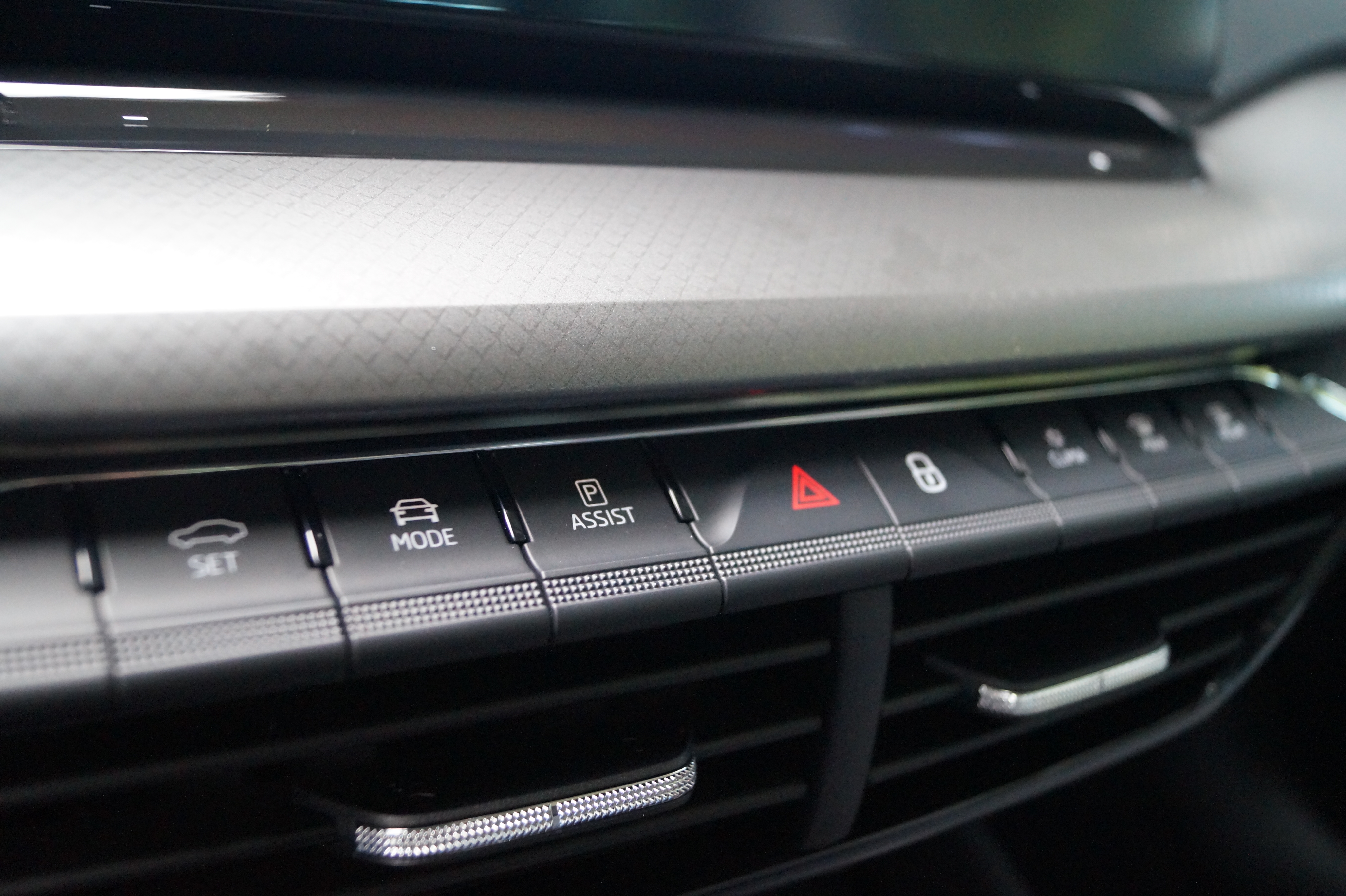 SKODA Octavia Combi 1.4 TSI Plug-in-Hybrid • Wireless Apple CarPlay / Android Auto • RFK
