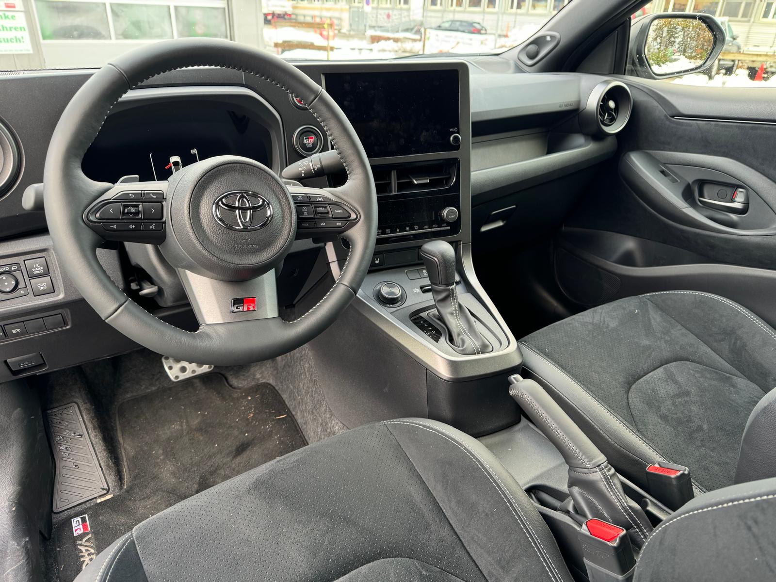 TOYOTA GR Yaris