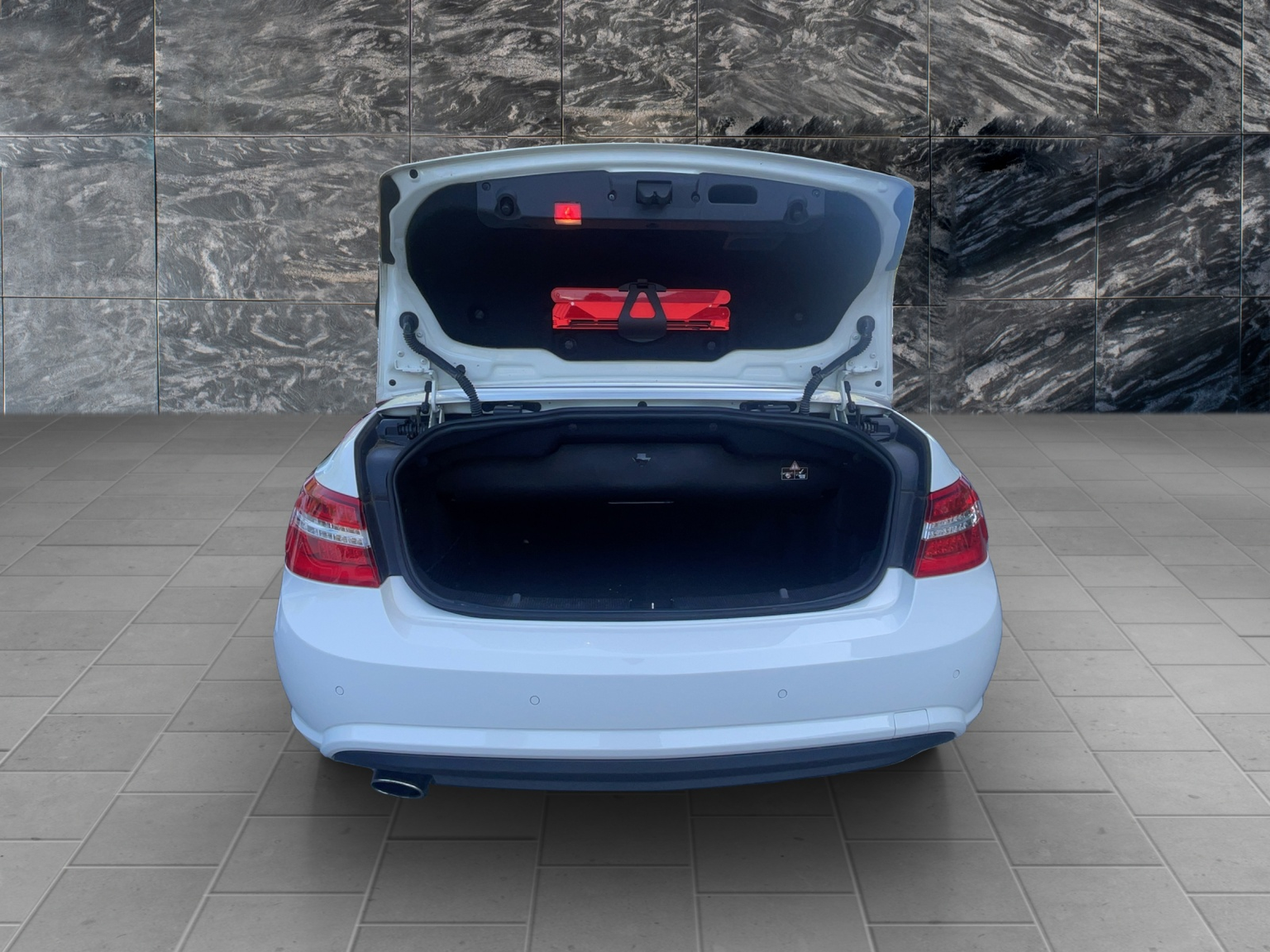 MERCEDES-BENZ E 250