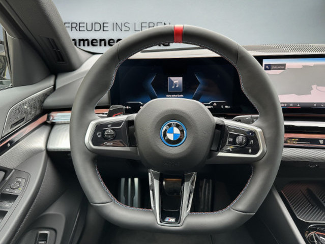 BMW i5 M60 Tour. M Sport Pro