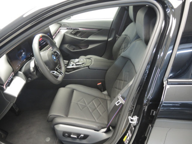 BMW i5 M60 Tour. M Sport Pro