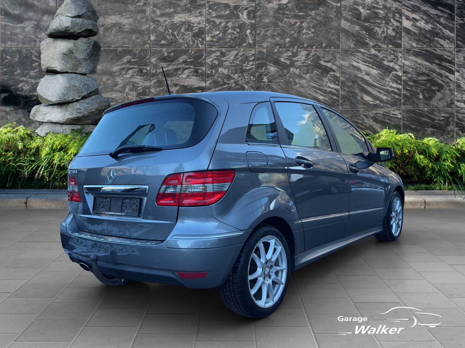 MERCEDES-BENZ B 200