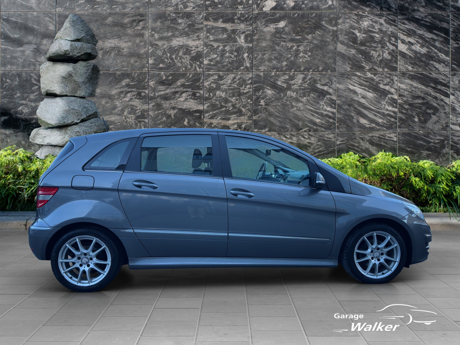 MERCEDES-BENZ B 200