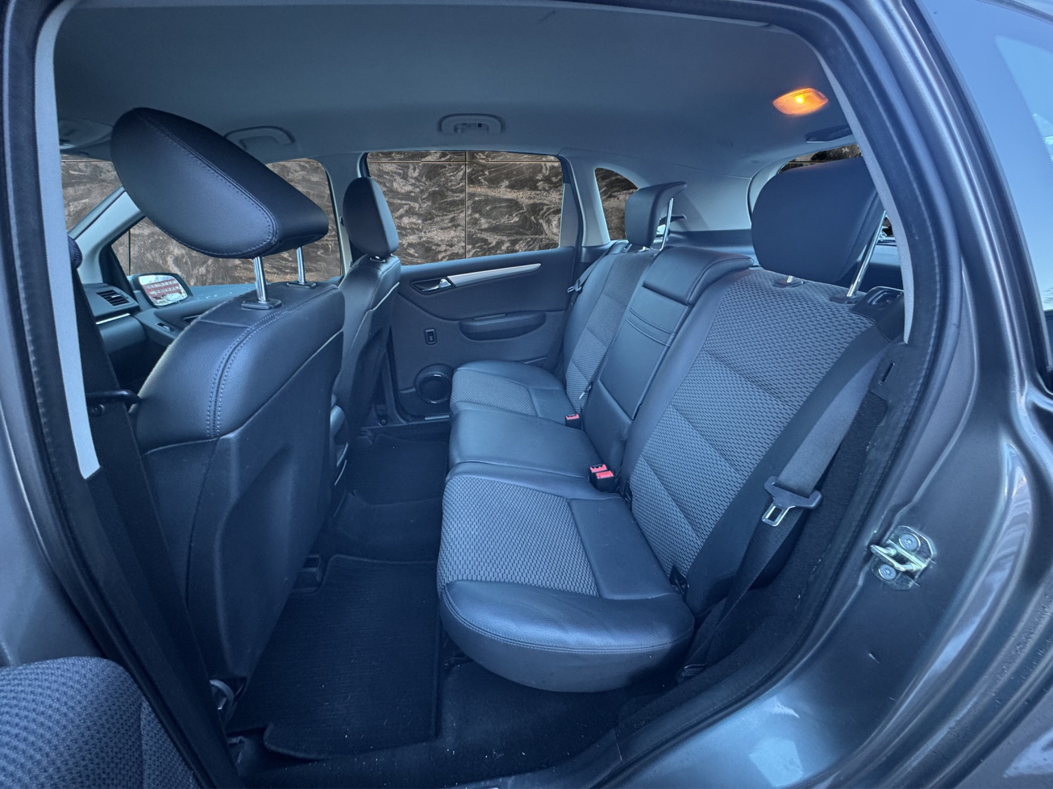 MERCEDES-BENZ B 200
