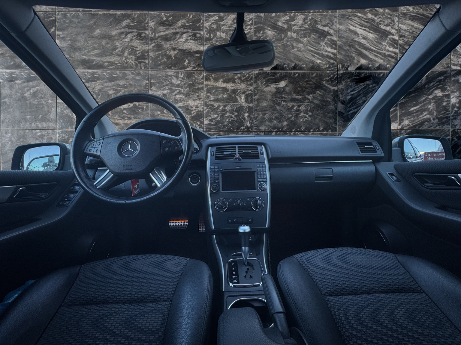 MERCEDES-BENZ B 200