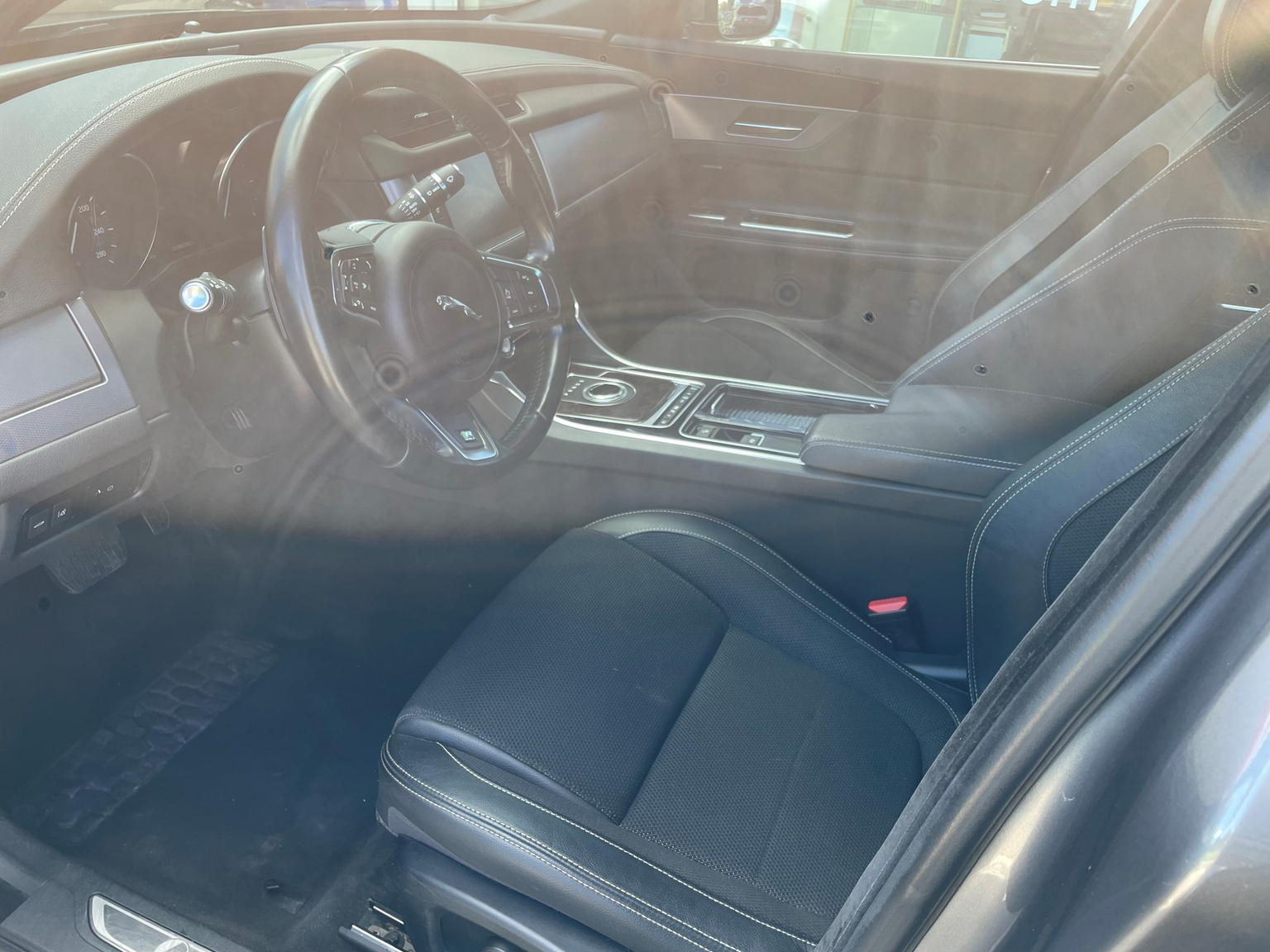 JAGUAR XF 30d R-Sport Automatic