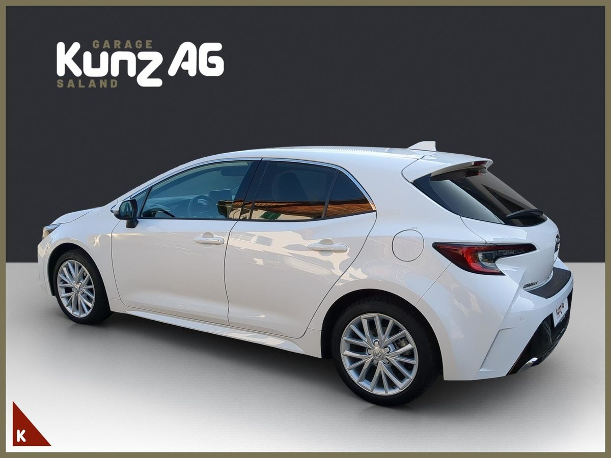 TOYOTA Corolla 2.0 HSD Trend