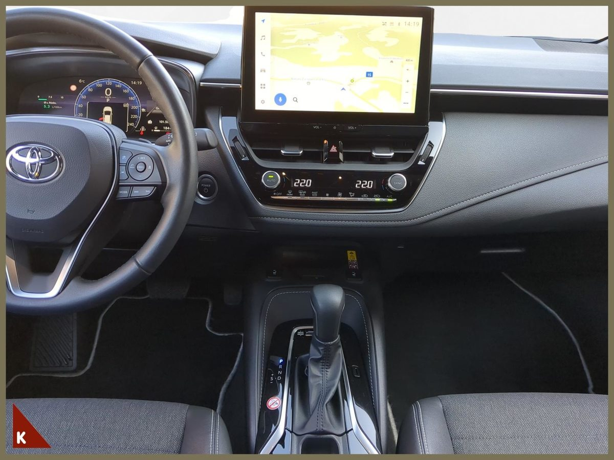 TOYOTA Corolla 2.0 HSD Trend