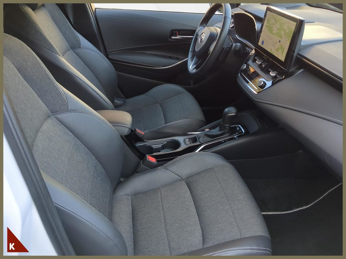 TOYOTA Corolla 2.0 HSD Trend