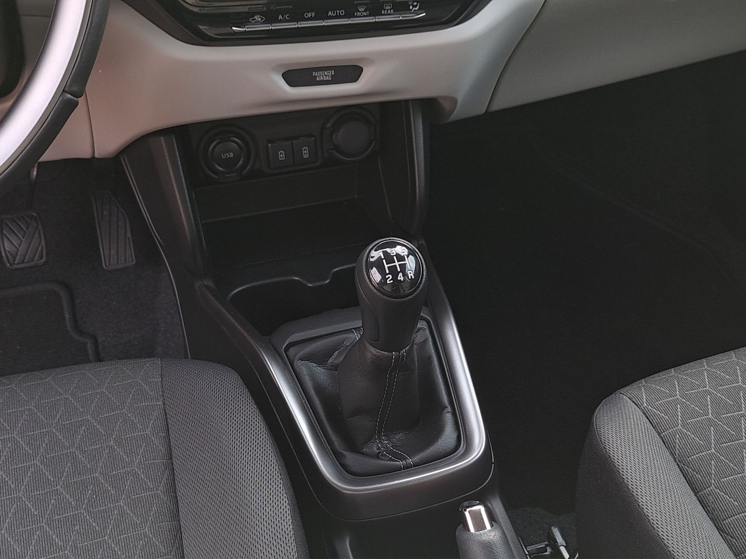 SUZUKI Swift 1.2 1st Edition Top Hybrid