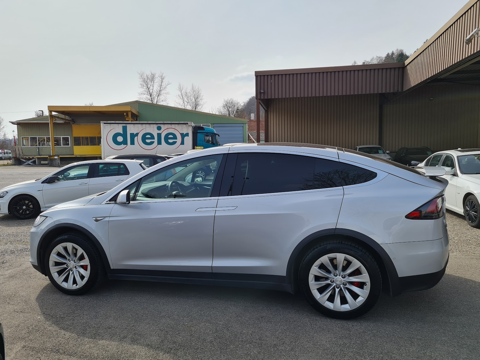TESLA Model X 90 D Performance