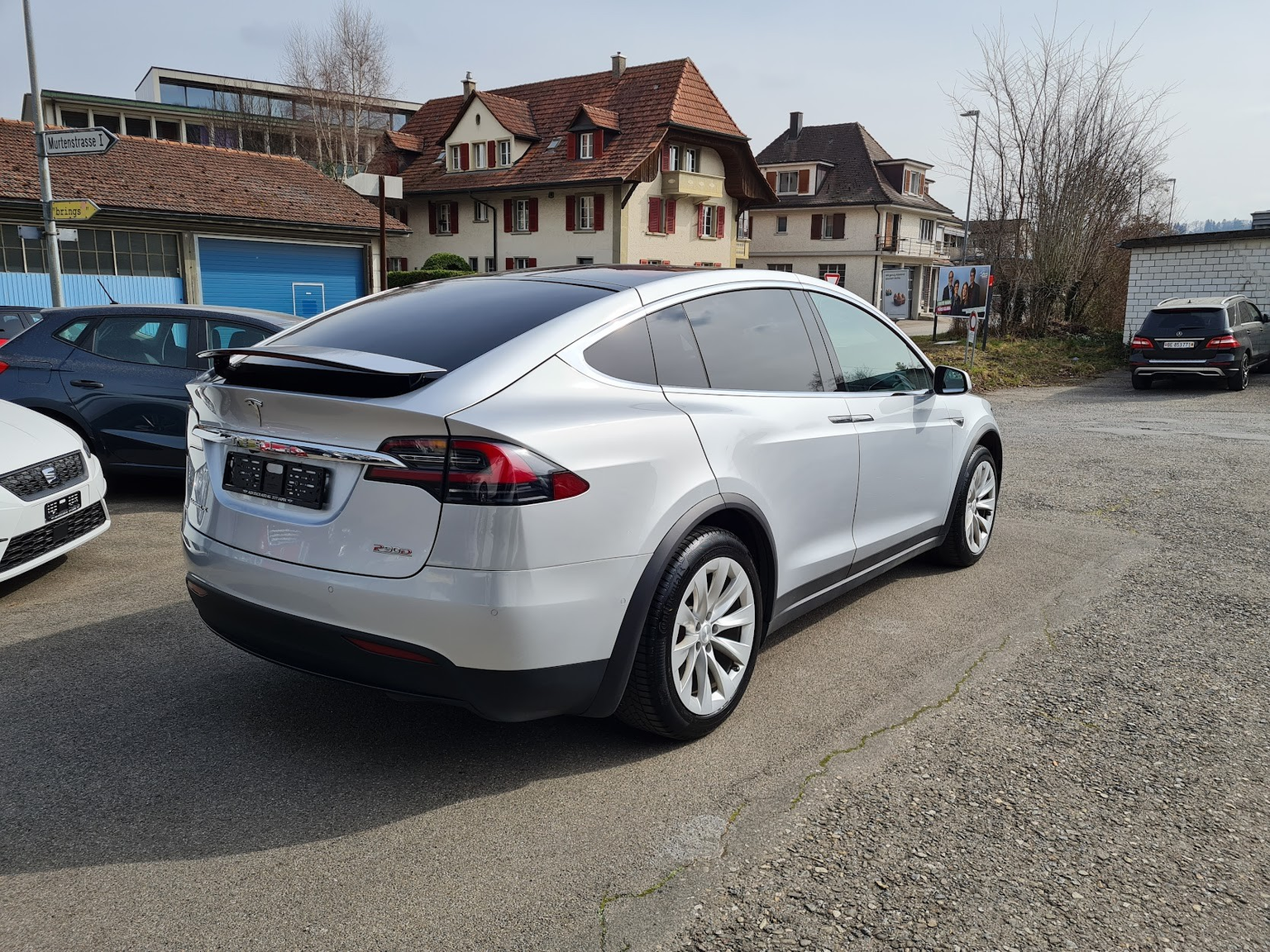 TESLA Model X 90 D Performance