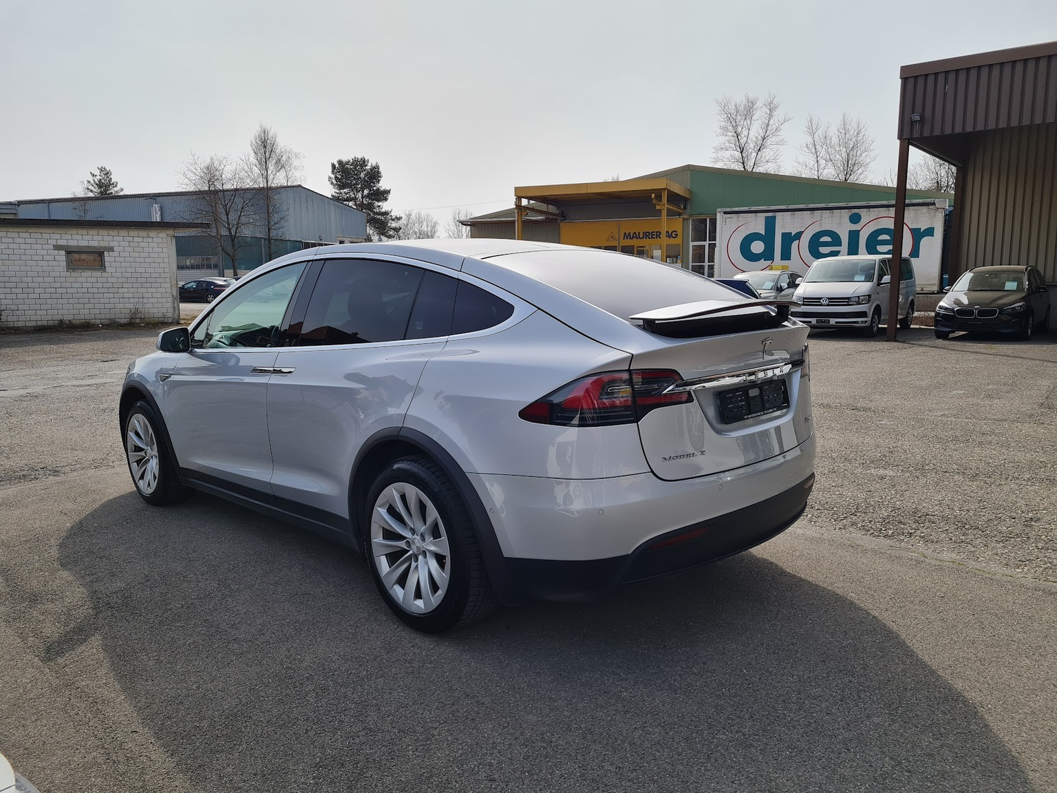 TESLA Model X 90 D Performance