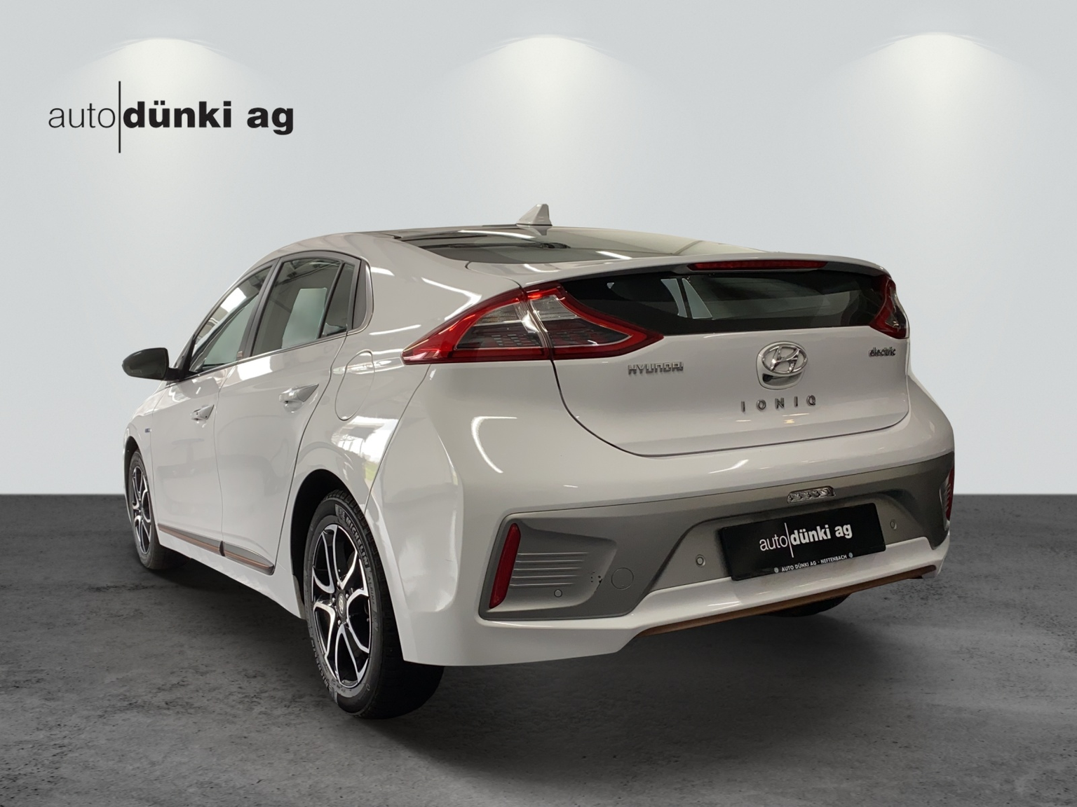 HYUNDAI Ioniq Launch Plus