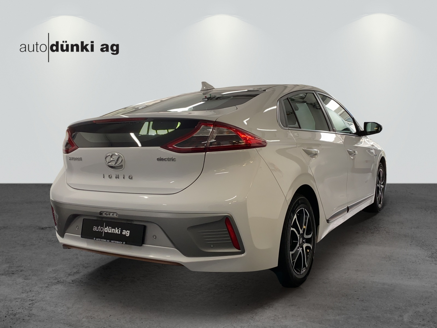 HYUNDAI Ioniq Launch Plus