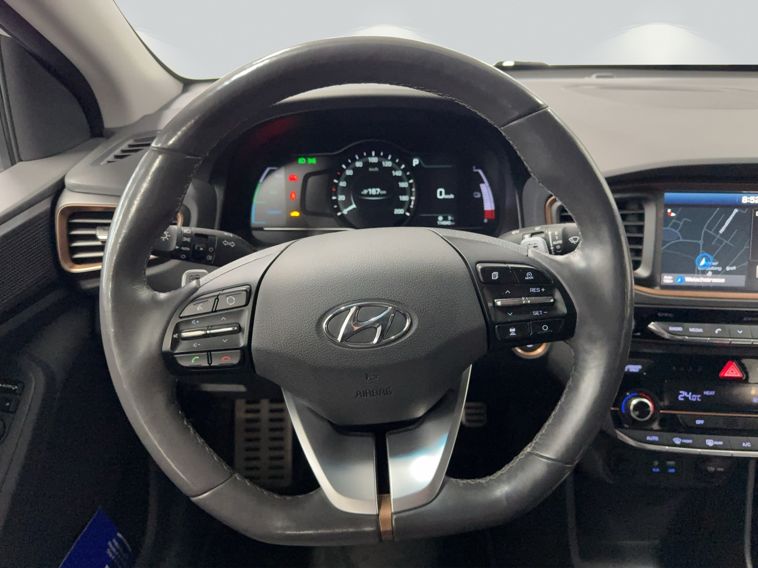HYUNDAI Ioniq Launch Plus