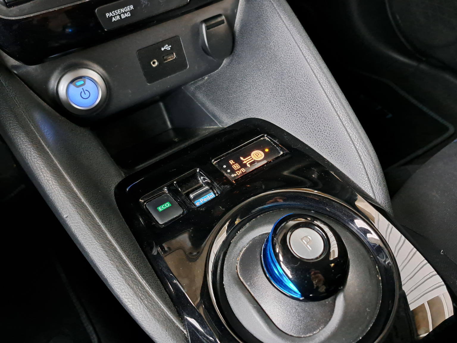 NISSAN Leaf N-Connecta (incl. battery)