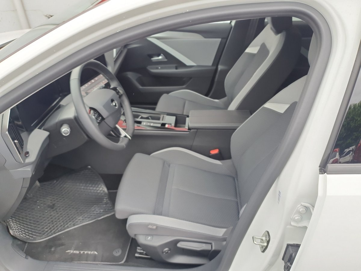 OPEL Astra 1.5 Diesel Swiss Plus