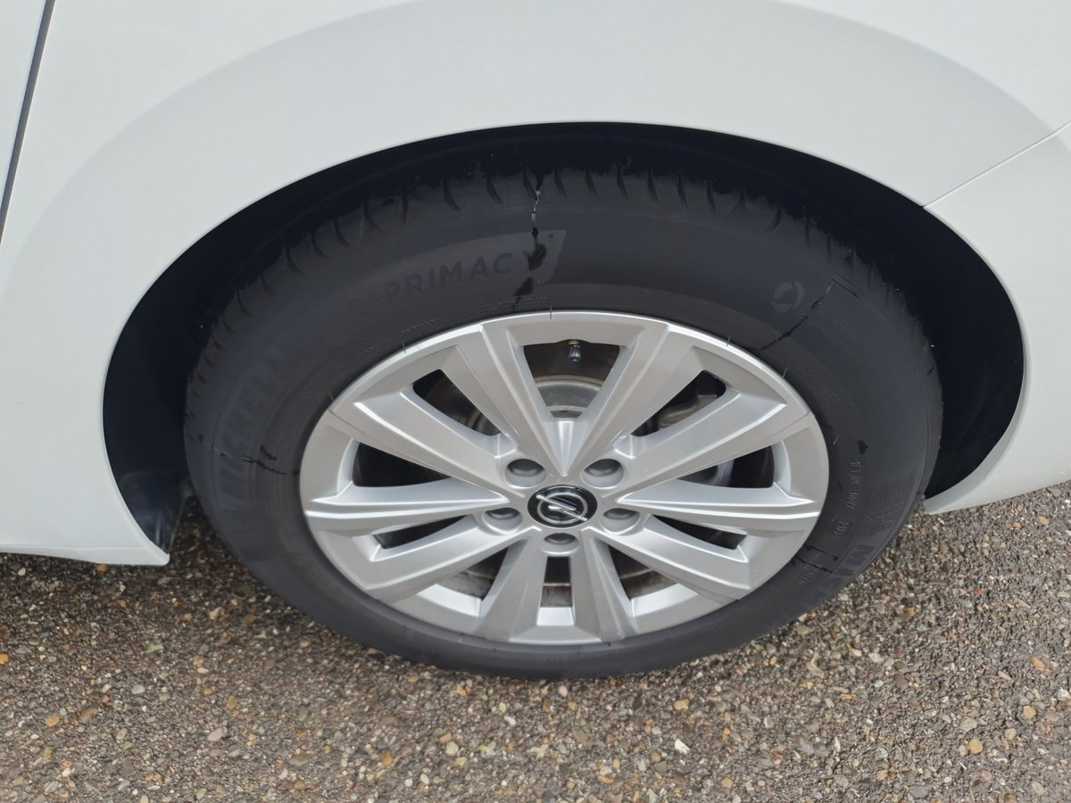 OPEL Astra 1.5 Diesel Swiss Plus