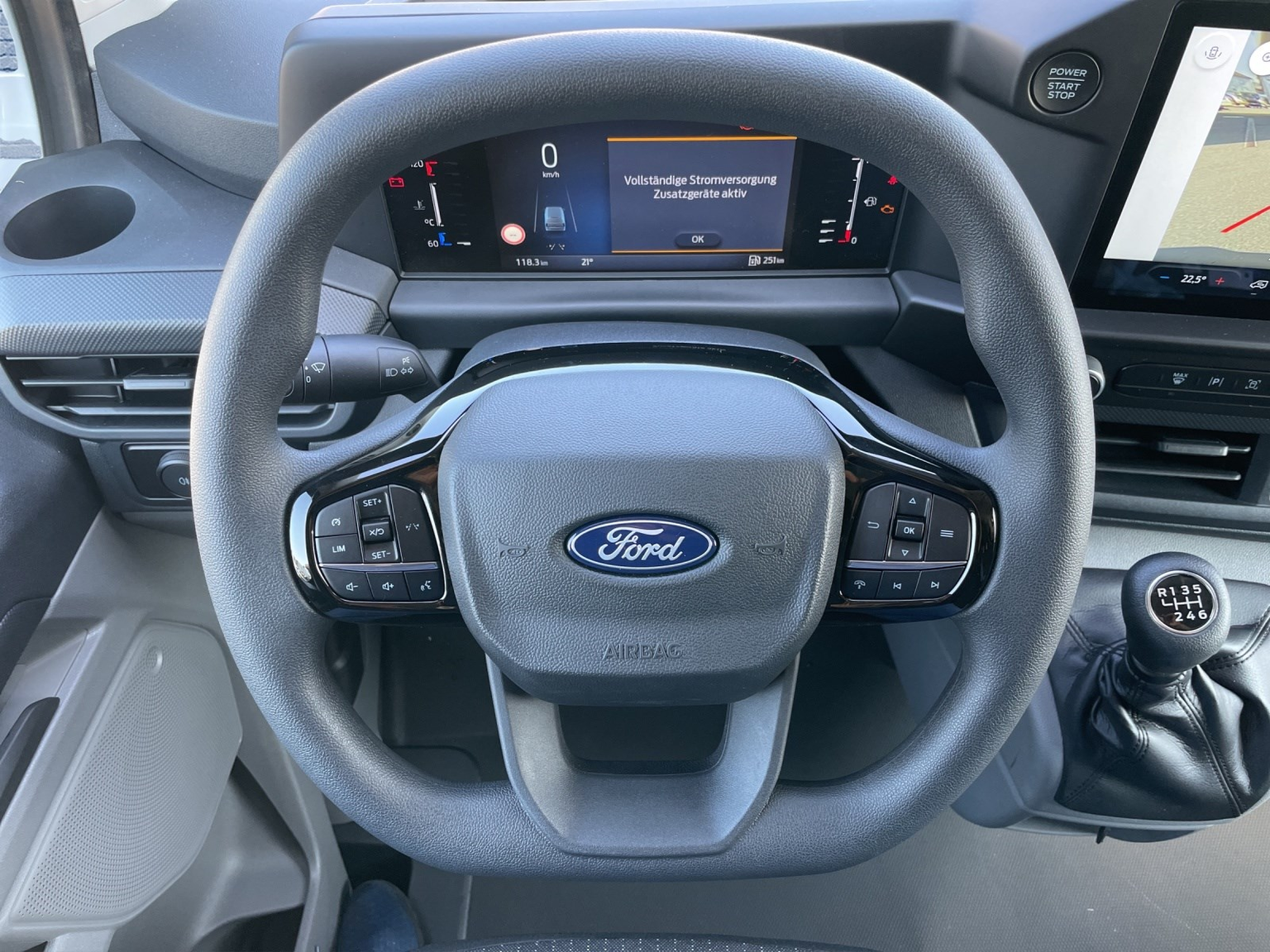 FORD Transit Custom Van 320 L2 2.0 EcoBlue 136 Trend