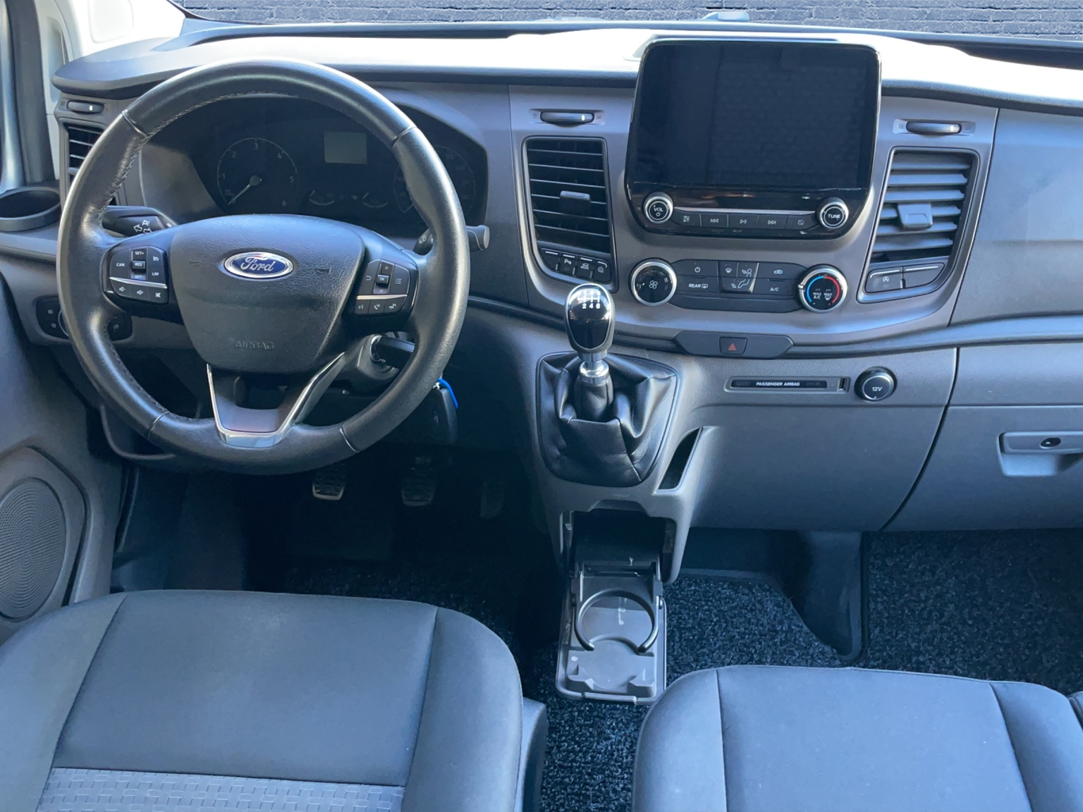 FORD Transit Custom 320 L2 2.0 TDCi 130 Trend