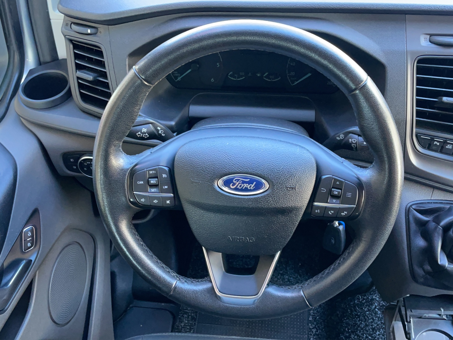 FORD Transit Custom 320 L2 2.0 TDCi 130 Trend