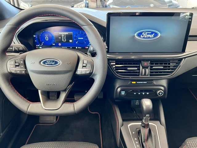 FORD Focus 1.0 MHEV ST-Line Automat (Limousine)