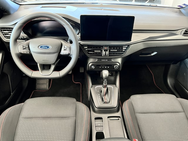 FORD Focus 1.0 MHEV ST-Line Automat (Limousine)