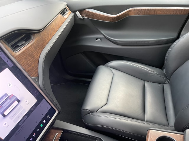 TESLA Model X Maximale-Reichweite (SUV / Geländewagen)