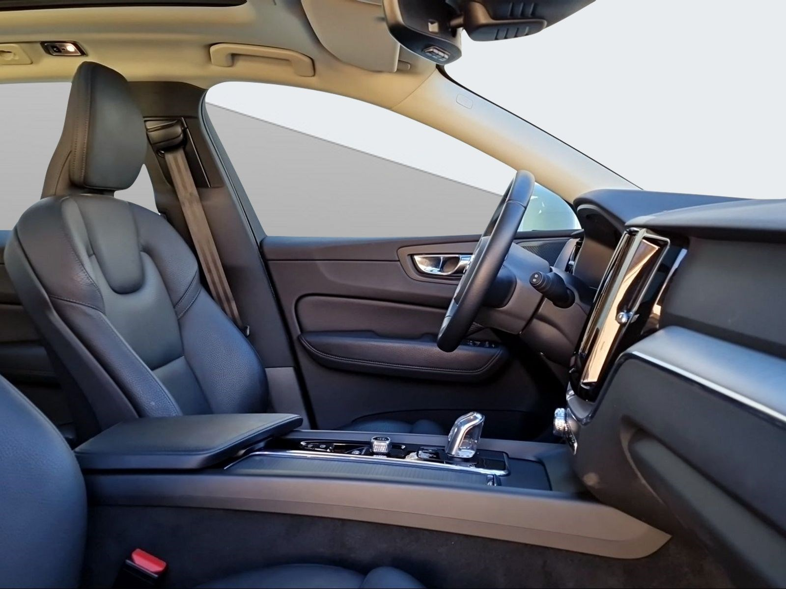 VOLVO XC60 2.0 T8 TE Momentum eAWD