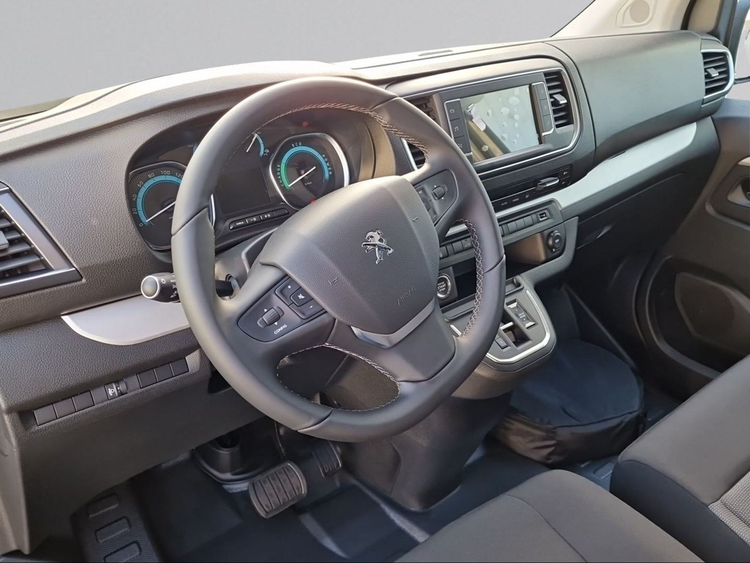PEUGEOT e-Expert Kaw. Standard 75 kWh