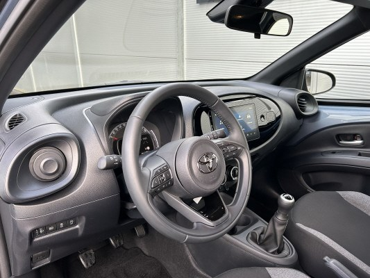 TOYOTA Aygo X 1.0 VVT-i Cmf Cmf